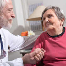 Известен онколог (97) шокира със съвета си: Правете това всеки ден и ще удължите живота си