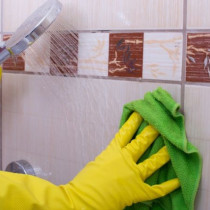 Не е едно и също през лятото и зимата: Ето как трябва да почистите банята през този период