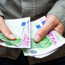 Големи пари им идват до края на годината: 7 зодии излизат от кризата, ще получат големи пари!