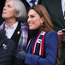 Първата поява на Кейт Мидълтън след скандала и без принц Уилям: Всички гледаха едно нещо, палтото ѝ хвърли жената в транс