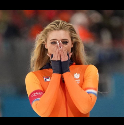 Най-сексапилната кънкьорка в света е тема №1 на Олимпиадата: Стоманената Барби има ужасен годеник, а начинът ѝ на живот е скандален