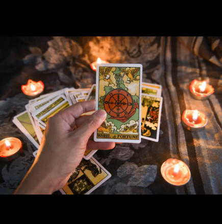 Таро хороскоп за 12 февруари: ДЕВА - обърнете внимание на думите днес, СТРЕЛЕЦ - силен тласък напред