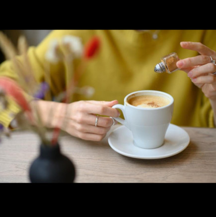 Защо кафето с канела носи пари, ако се пие в четвъртък? Новата сензация в мрежата