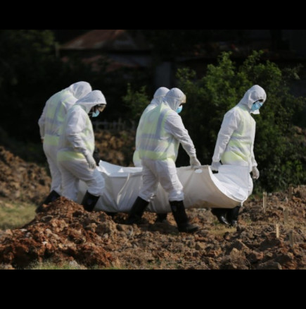 Нещо зловещо се случва 5 години след Covid-19: Телата на починалите не се разлагат, започват ексхумации!
