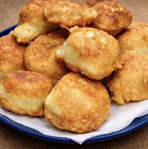 Най-вкусното тесто за бухти с кисело мляко: Стават само за 15 минути, а са по-вкусни от всичко, което сте опитвали!