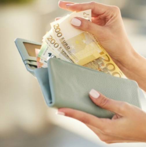 Те излизат от финансовия колапс: 3 зодии ще върнат всички дългове, страданието е свършило!