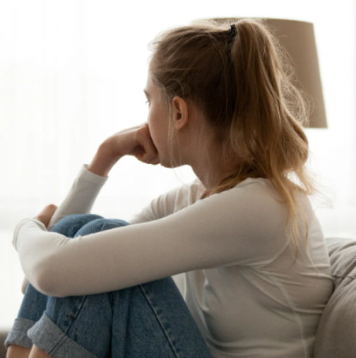 Тя му роди едно дете, после забременя отново, когато разбра зза двойнствения му живот