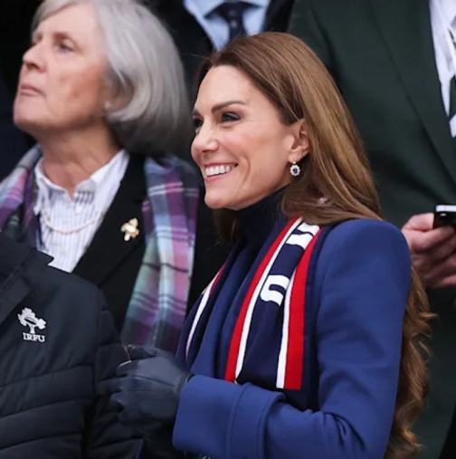 Първата поява на Кейт Мидълтън след скандала и без принц Уилям: Всички гледаха едно нещо, палтото ѝ хвърли жената в транс