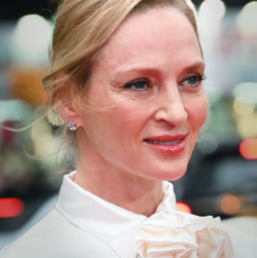 Ума Търман с най-красивото зимно палто: Цветът е абсолютен хит, а кройката е класика