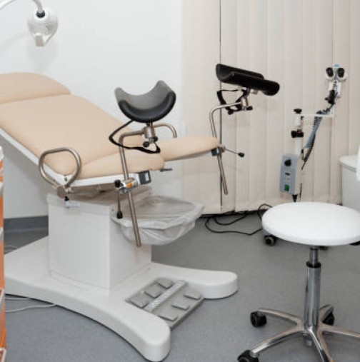 След сигналите за видеа от козметични салони-Сигнал за тайно заснети в гинекологичен кабинет жени