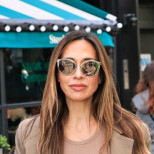 Накъдето и да отида, всички ме питат откъде съм купила жакета-Последен писък на модата за пролетта е! 