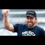 Отиде си една легенда - почина големият Чък Норис! Поклон!