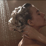 Чували ли сте за „тъмен душ“-Нова тенденция подготвя тялото и ума за сън, а това не струва нищо.