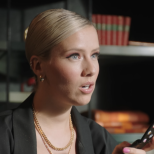 Ако ти напише нещо подобно, блокирай го: Само луди хора и маниаци могат да изпращат тези 3 съобщения