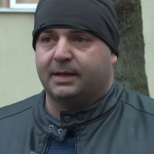 Почерненият баща на 4-годишното момиченце: Детенцето с висока температура-Сложиха абокат и ръчичката му се наду 