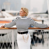 Месечен хороскоп от Анджела Пърл за април 2026 г.