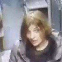 Проговори майката на наръгалата четирима в София-Снимка