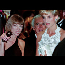 Шефка от ада! Слух твърди, че работи за режима на Асад и че е изгонила Тръмп от списъка с гости! Историята на най-голямата модна икона: