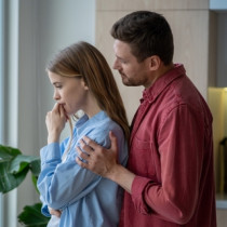 Ти ли си първият приоритет на съпруга ти- Ако той прави това редовно, значи ти си най-важното нещо за него