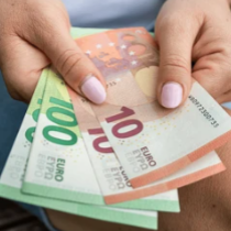 Парите са в сметката им в понеделник! Тези 3 знака излизат от минуса и се отърват от дълговете за минута до 12