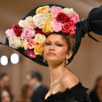 Звездите обещават финансов бум за 3 зодии! На 20 март Меркурий прекратява своя ретрограден хаос 