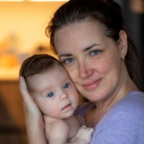 Лекарят погледна бебето ми и тихо каза: „Как никой не е забелязал това?“, в който момент светът ми се срина