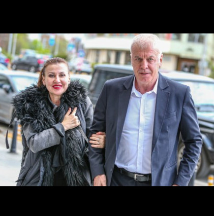 Тежки часове за Илиана Раева и Наско Сираков! И двете им дъщери блокиран в Дубай със семействата си!