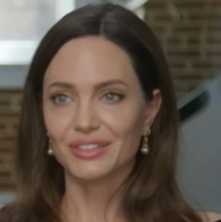 Всички си мислят за Анджелина Джоли, когато става въпрос за най-богатата актриса, никой не е очаквал, че друга ще притежава 3 милиарда долара