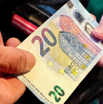 Обявиха кога изплащат великденските добавки