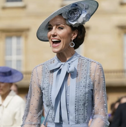 Край с пестеливата принцеса! Кейт Мидълтън похарчи 18000 евро за този тоалет и изглежда феноменално!