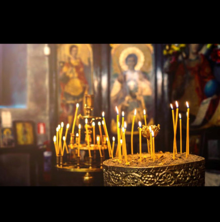 Светъл празник е днес! Черпят всички, които носят Божията сила в името си - амин!