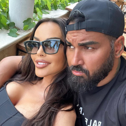 Галена се бръкна дълбоко за подаръка за ЧРД на Азис