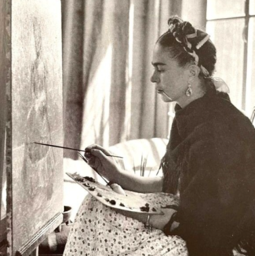 „Влюби се в себе си, в живота и едва тогава...“: Това са най-красивите думи на Фрида Кало, художничка, от която се възхищаванат жените