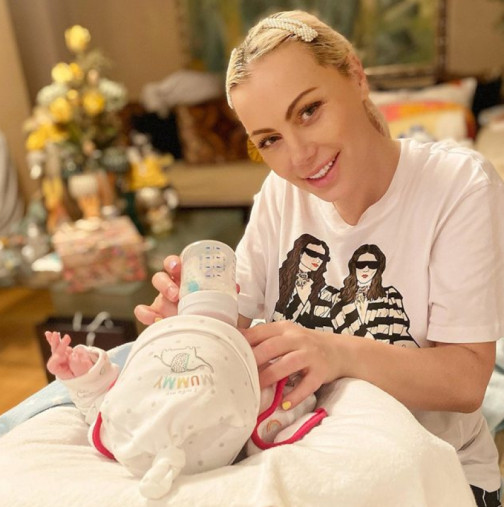 Камелия с чуден рожден ден на малкия Баян - чаровникът стана на 3, тортата е по-голяма от него!