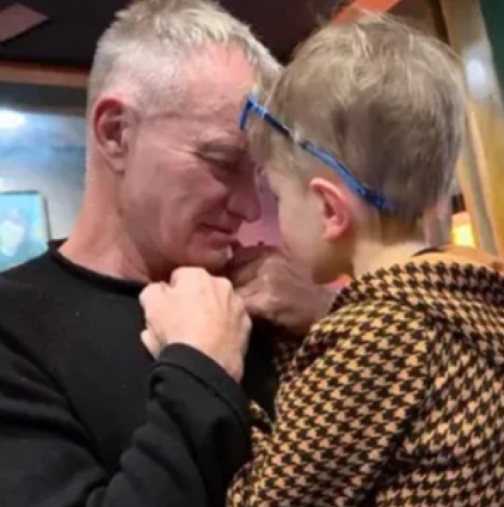 Внукът (9) на Стинг не говори и не ходи: тежко заболяване променя живота на семейството