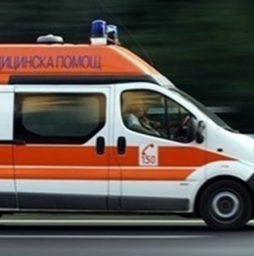 Млад мъж открит е мъртъв, а жена му в безсъзнание в спалнята