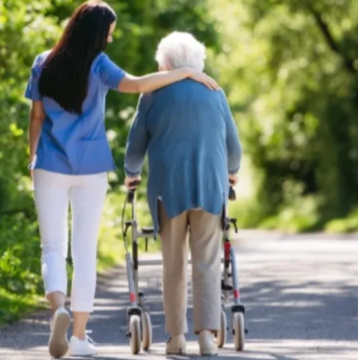 Учени откриват какво намалява риска от деменция: Безцелното седене може да е опасно и какво да направите, за да избегнете това