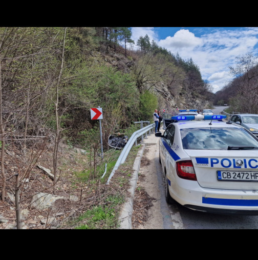 Четирима в Спешното след верижна катастрофа на пътя Русе-Велико Търново, сред тях дете на 12 г!: