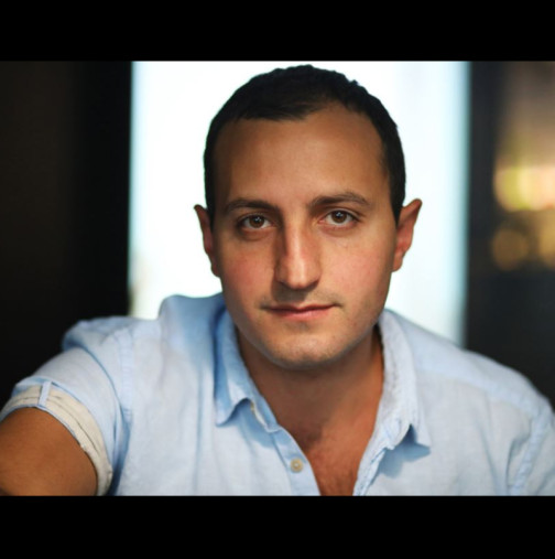 На 43 заживях с 56-годишна жена, без да знам какъв ад ме очаква: Тя беше перфектна 3 месеца, но после трябваше да я изгоня от апартамента.