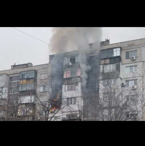 Гори блок в столичния квартал Дружба - има пострадала жена!