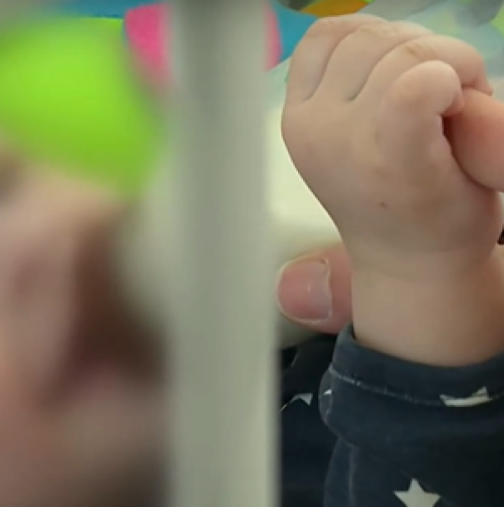 Ето какво се случи с 9-месечните близнаци, които живееха в Националната кардиологична болница-Видео