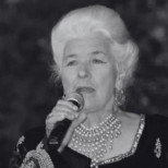 Почина Янка Рупкина