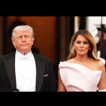 От глава до пети в Dior: Мощното и елегантно издание на Мелания Тръмп, което прикова погледите!