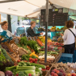 На пазарите всички търсят само това растение: Понижава холестерола и кръвното налягане, а билкар разкрива как да го използвате