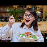 Едно вълшебно ястие, което ще ви помогне да отслабнете два пъти по-бързо: Особено полезно за жени над 50 години