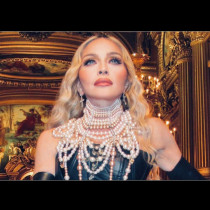 Колкото повече остаряват, толкова по-красиви стават! Тези 4 зодии пият от ЕЛИКСИРА на МЛАДОСТТА: