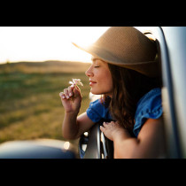 ПОДРОБЕН хороскоп за седмицата 13-19 април: КОЗИРОГЪТ получава повишение, ВЕЗНИТЕ откриват любов на необичайно място