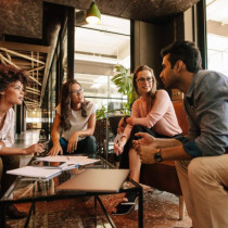 5 неща, които никога не бива да разказвате на другите: Така сами давате оръжие срещу себе си