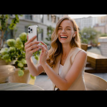 Вярно ли е, че сладкишите причиняват кариес, а ябълките почистват и укрепват зъбите? Развенчаваме 3-те най-разпространени мита