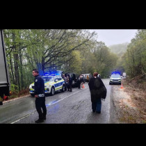 Двама загинали и 16 ранени в инцидент с автобус край Малко Търново - рейсът даде на заден и помете пътниците!